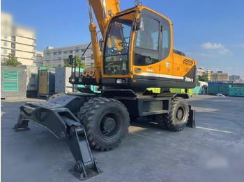 HYUNDAI ROBEX 210W-9 إيجار HYUNDAI ROBEX 210W-9: صور 3