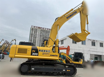 حفارات زحافة KOMATSU PC300-8