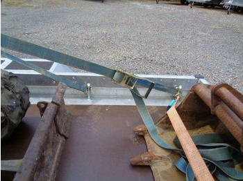 مقطورة لنقل المعدات Böckmann, PKW-Anhänger, Baumaschinentransporter, 3,5 to. 100 km/h: صور 4 مقطورة لنقل المعدات Böckmann, PKW-Anhänger, Baumaschinentransporter, 3,5 to. 100 km/h: صور 4