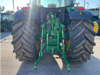 جرار JOHN DEERE 6145 R: صور 5