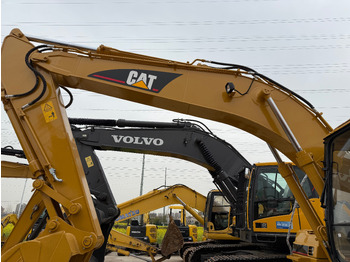 حفارات زحافة CATERPILLAR 320B