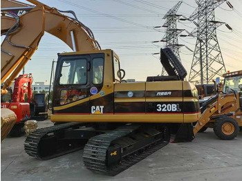 حفارة Used Cat Excavator Japan 20 Tons Digger Machinery Caterpillar CAT 320BL for Sale Cat 320B 320BL 320C 320D 320CL 320DL in Stock: صور 4