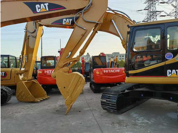 حفارة Used Cat Excavator Japan 20 Tons Digger Machinery Caterpillar CAT 320BL for Sale Cat 320B 320BL 320C 320D 320CL 320DL in Stock: صور 5