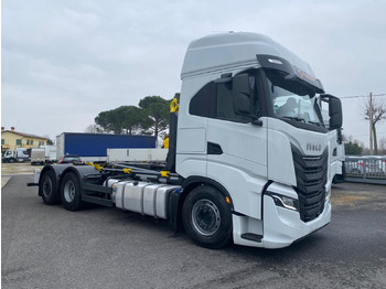 IVECO S-WAY AS260S48 إيجار IVECO S-WAY AS260S48: صور 5