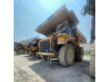شاحنة قلابة للمحاجر CATERPILLAR 777