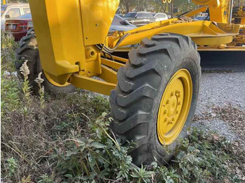 آلة تسوية الأرض Japan Komatsu GD655 Motor Grader Cheap Price Komatsu Road Grader GD655 Good Condition in China: صور 5