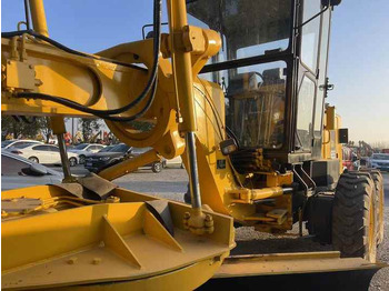 آلة تسوية الأرض Japan Komatsu GD655 Motor Grader Cheap Price Komatsu Road Grader GD655 Good Condition in China: صور 4