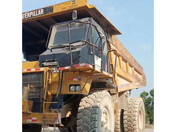 شاحنة قلابة للمحاجر CATERPILLAR