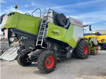 حصادة شاملة CLAAS