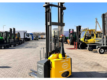 معدات تكديس COMBILIFT