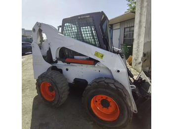 شيول صغير BOBCAT S300