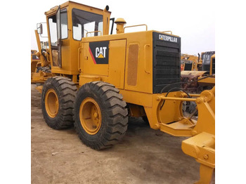 آلة تسوية الأرض CATERPILLAR 140H