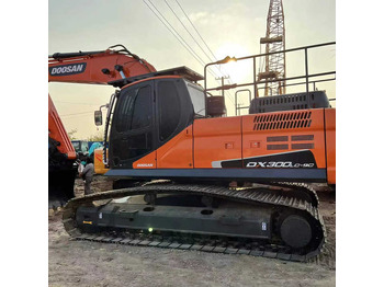 حفارات زحافة DOOSAN DX300