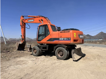 حفارة على عجلات DOOSAN DH210W-7