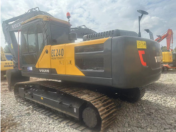 حفارات زحافة VOLVO EC240