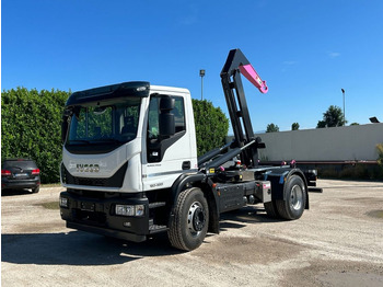 شاحنة ذات الخطاف IVECO EuroCargo 180E