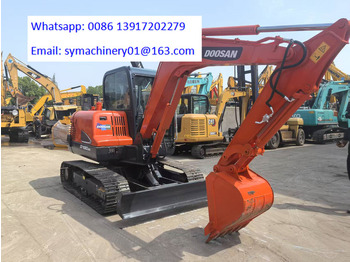 حفارة مصغرة DOOSAN DX60