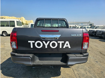 شاحنة البيك أب TOYOTA Hilux