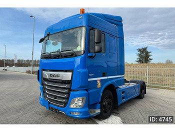 شاحنة جرار DAF XF 450