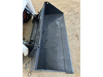 شيول صغير BOBCAT Skid Steer Loader S130: صور 4