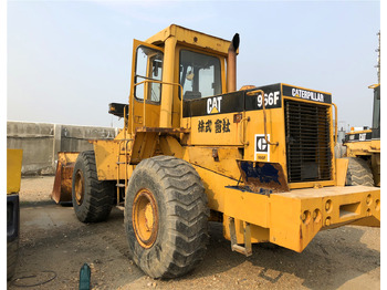 اللودر بعجل CATERPILLAR 966F