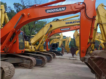 حفارات زحافة DOOSAN DH300LC-7