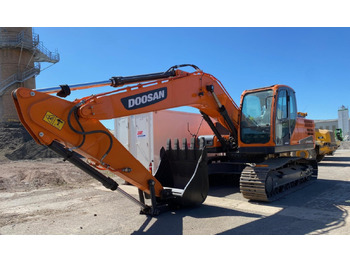 حفارات زحافة DOOSAN DX225LCA