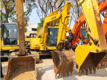 KOMATSU PC60 Mini Excavator إيجار KOMATSU PC60 Mini Excavator: صور 1