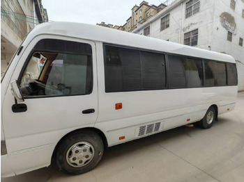 TOYOTA White Mini Bus 29 Seats Click Here for Discount إيجار TOYOTA White Mini Bus 29 Seats Click Here for Discount: صور 4