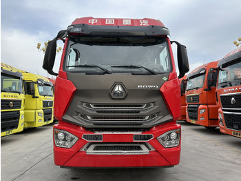 شاحنة جرار SINOTRUK HOWO