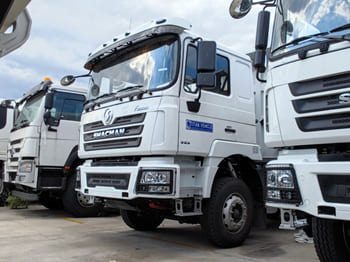 شاحنة لنقل البضائع الحرة SHACMAN Shacman Tractor Truck for Sale in Malawi: صور 3 شاحنة لنقل البضائع الحرة SHACMAN Shacman Tractor Truck for Sale in Malawi: صور 3