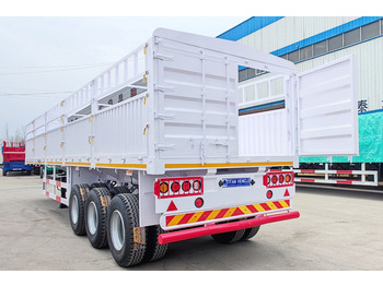 شاحنة نقل المواشي نصف مقطورة TITAN