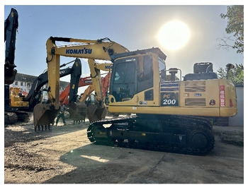 حفارات زحافة KOMATSU PC200-8