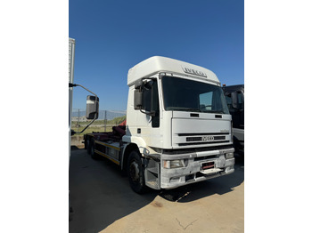 شاحنة ذات الخطاف IVECO MAGIRUS 240E42 Gancio Scarrabile: صور 2 شاحنة ذات الخطاف IVECO MAGIRUS 240E42 Gancio Scarrabile: صور 2