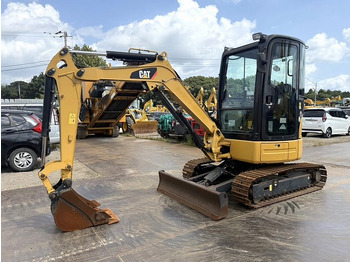 حفارة مصغرة CATERPILLAR 303E