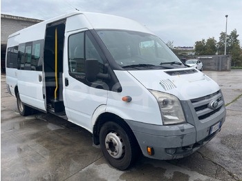 باص النقل بين المدن FORD Transit