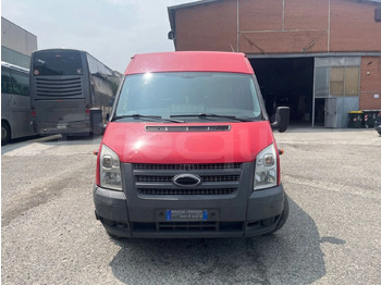 باص النقل بين المدن FORD Transit
