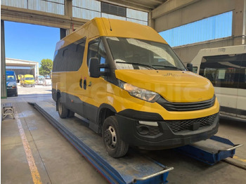 حافلة مدرسية IVECO Daily