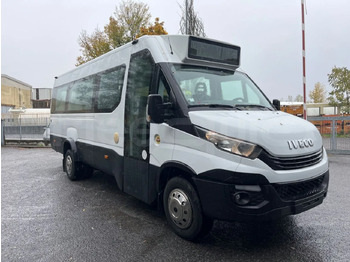 باص النقل بين المدن IVECO Daily