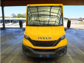 حافلة مدرسية IVECO