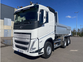 قلابات VOLVO FH 540