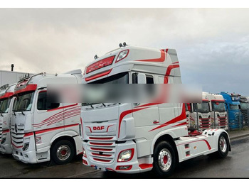 شاحنة جرار DAF XF 530