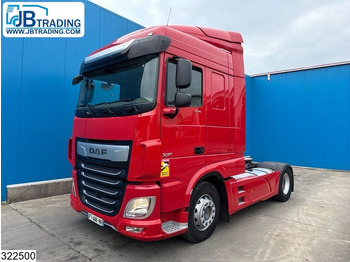 شاحنة جرار DAF XF 530