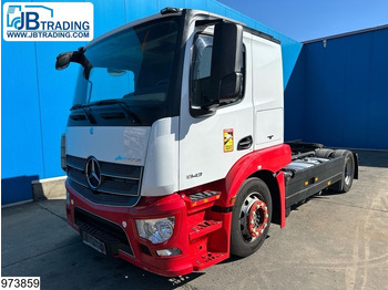 شاحنة جرار MERCEDES-BENZ Actros 1843