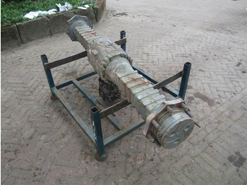 المحور و قطع الغيار