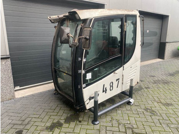 الكابينة والداخلية LIEBHERR