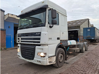 الشاسيه شاحنة DAF XF 105 460