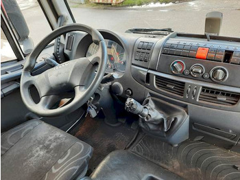 Interior photo 1: الشاسيه شاحنة Iveco 120E22 Interior photo 1: الشاسيه شاحنة Iveco 120E22