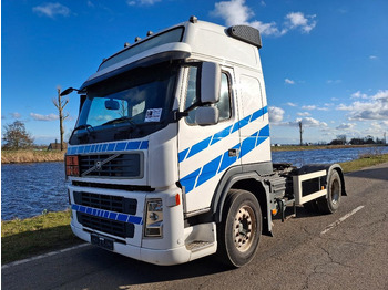 شاحنة جرار VOLVO FM 380