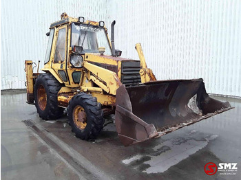 حفار متعدد الاستخدام CATERPILLAR 428